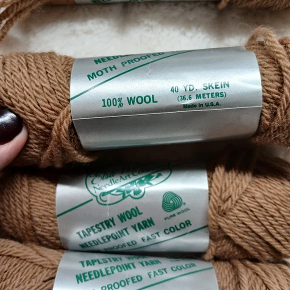 Elsa Williams Needlepoint Yarn Lot of 5 Skeins 100% Wool Tapestry Yarn Brown NEW - Picture 4 of 5